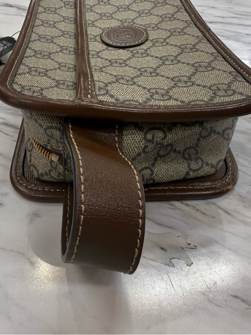 Gucci Beige GG Canvas and Brown Leather Men’s Toiletry Bag - Picture 4 of 16